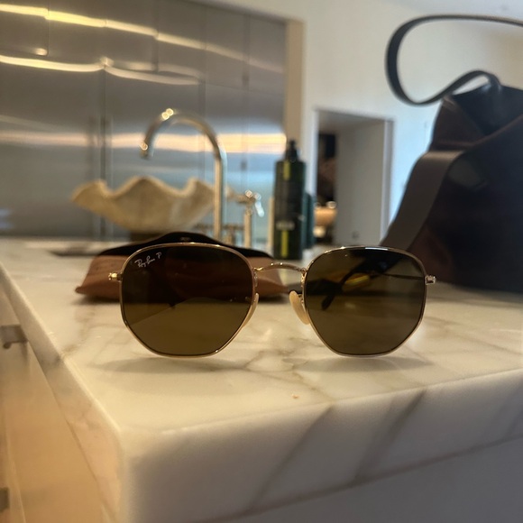 Hexagonal flat lenses Raybands - Picture 4 of 6